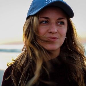 Meet your Posher, Holly